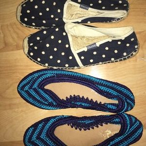 Bundle of 2 Summer flats shoes 6 EUC